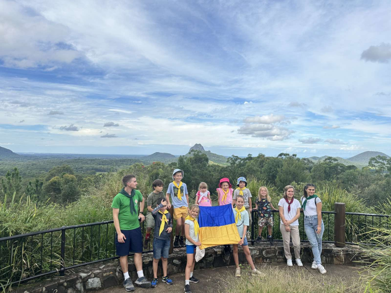 Glass House Mountains Hike QLD 2024